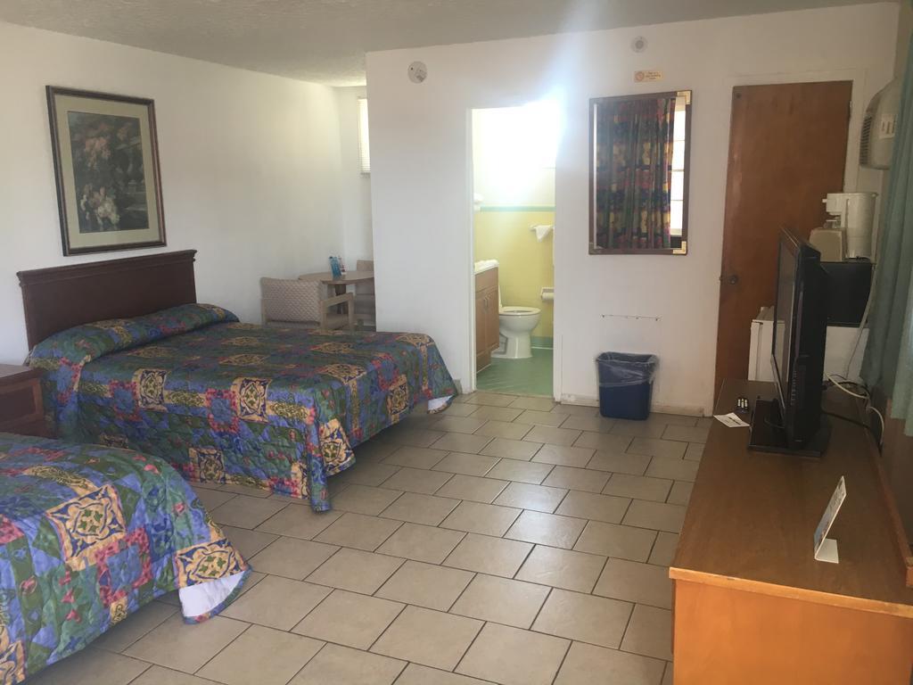 וויילדווד Skylark Resort Motel מראה חיצוני תמונה