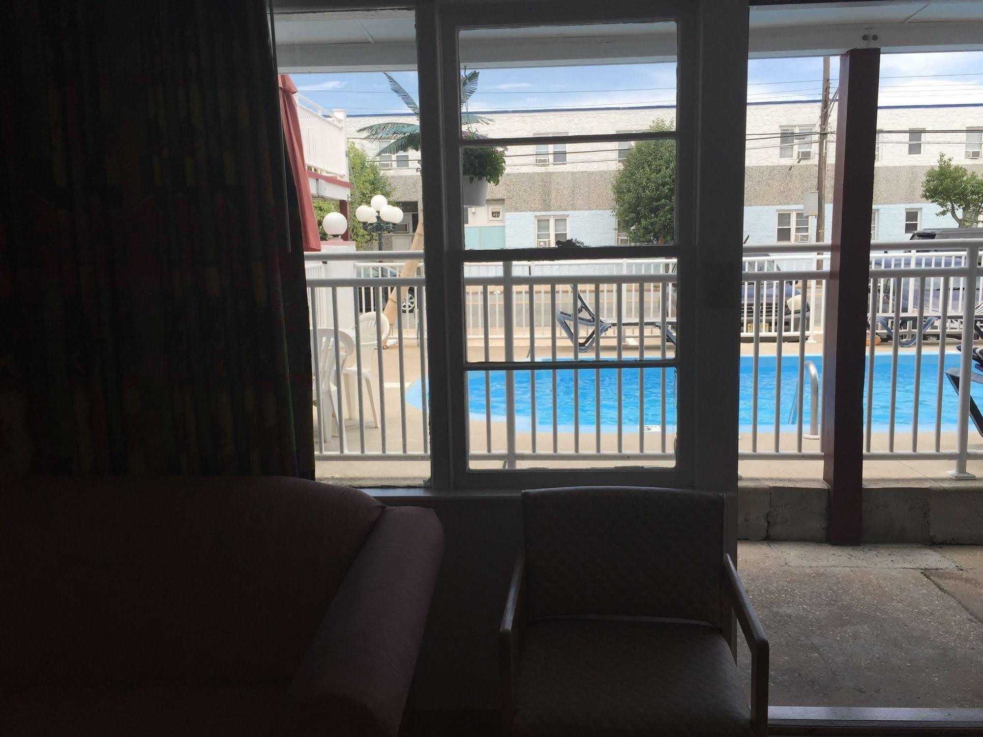 וויילדווד Skylark Resort Motel מראה חיצוני תמונה