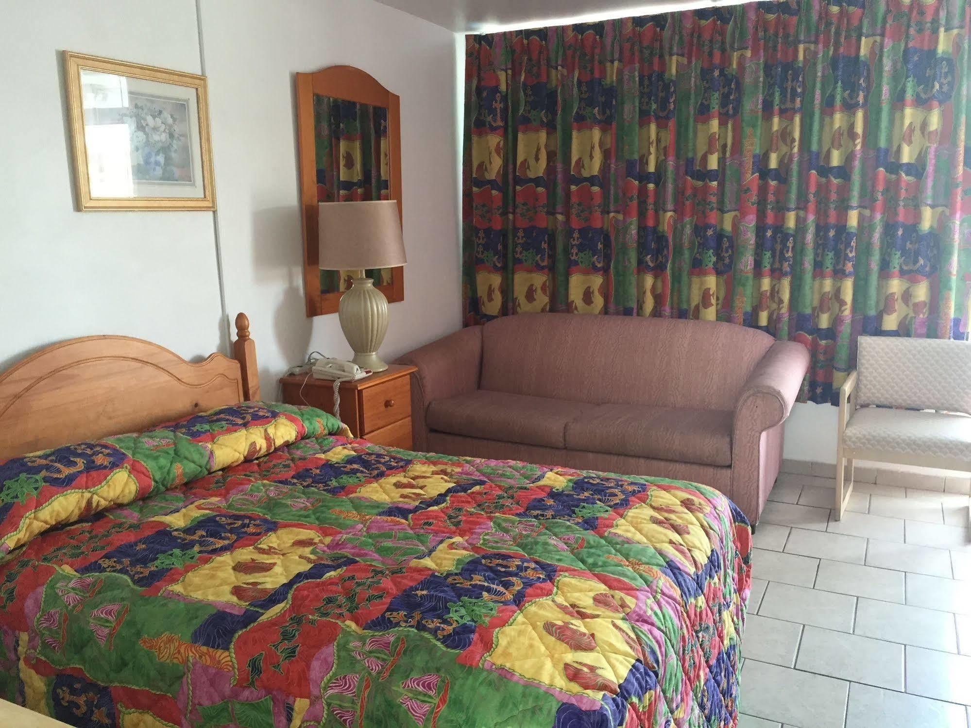 וויילדווד Skylark Resort Motel מראה חיצוני תמונה